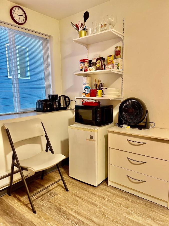 Micro Studio Apartment 10 Minutes Walk To University Of Washington Seattle Extérieur photo