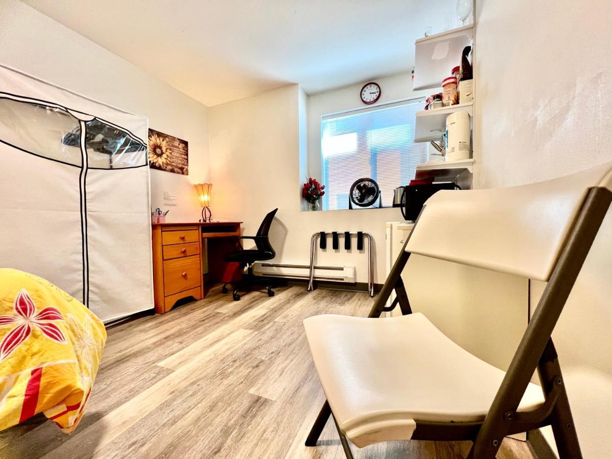 Micro Studio Apartment 10 Minutes Walk To University Of Washington Seattle Extérieur photo