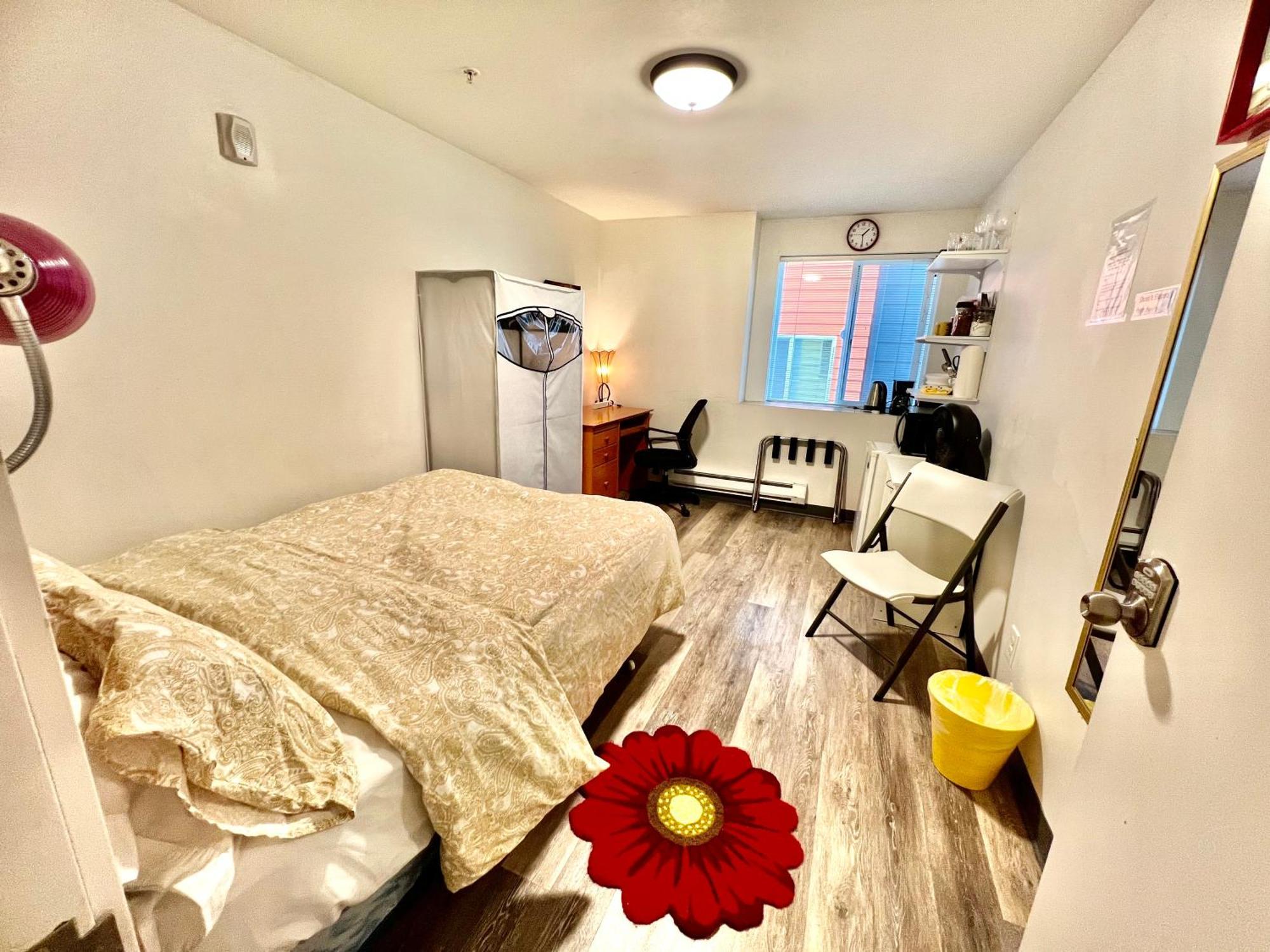 Micro Studio Apartment 10 Minutes Walk To University Of Washington Seattle Extérieur photo